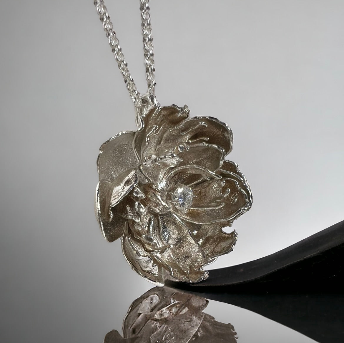 Peony Necklace